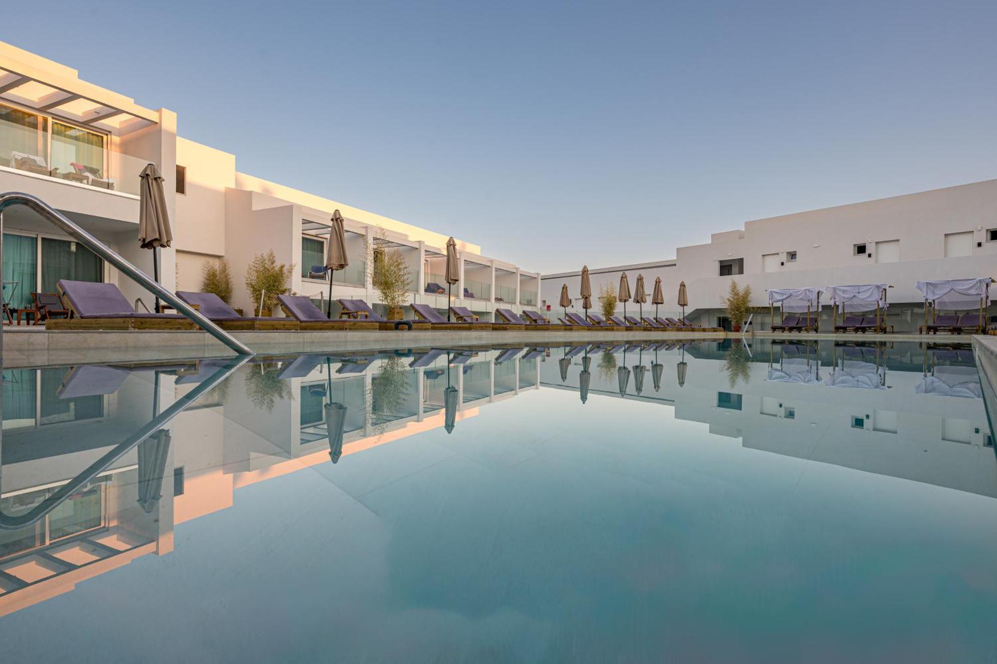 Mirage Bleu Hotel トラガキオン エクステリア 写真