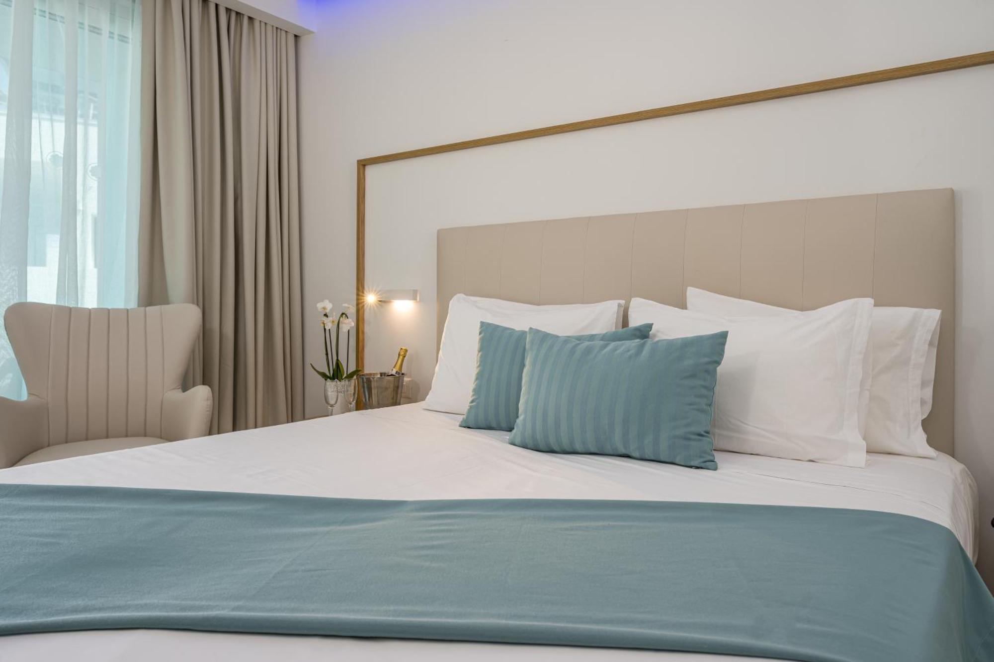 Mirage Bleu Hotel トラガキオン エクステリア 写真